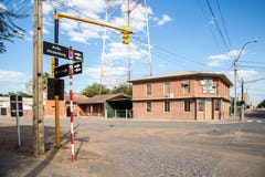 FILADELFIA, ПАРАГВАЙ - 15-ое июля 2018: Центр города Filadelfia, отдел Boqueron, Gran Chaco, Парагвай Mennonite Deutsch стоковая фотография rf FILADELFIA, ПАРАГВАЙ - 15-ое июля 2018: Центр города Filadelfia, отдел Boqueron, Gran Chaco, Парагвай Mennonite Deutsch стоковая фотография rf