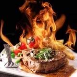 Filete de carne de vaca asado a la parilla imagen de archivo libre de regalías Filete de carne de vaca asado a la parilla imagen de archivo libre de regalías