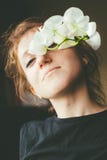 Fille de fleur images libres de droits Fille de fleur images libres de droits