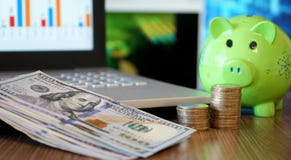 Financiële zekerheid van een Pensionering Bedrijfs en Investeringsconcept stock foto's Financiële zekerheid van een Pensionering Bedrijfs en Investeringsconcept stock foto's