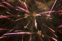 firework fotos de stock royalty free firework fotos de stock royalty free