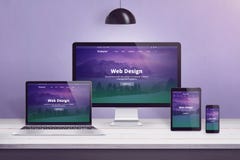 Flaches Entwurfswebsitekonzept auf mehrfachen Geräten lizenzfreie abbildung Flaches Entwurfswebsitekonzept auf mehrfachen Geräten lizenzfreie abbildung