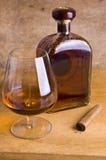 flaskcognacexponeringsglas Arkivbild flaskcognacexponeringsglas Arkivbild