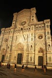 Florencja W?ochy, Wrzesie?, - 03, 2017: Pi?kna piazza Del Duomo Katedra kwadrata katedra w nocy obraz royalty free Florencja W?ochy, Wrzesie?, - 03, 2017: Pi?kna piazza Del Duomo Katedra kwadrata katedra w nocy obraz royalty free