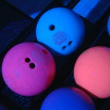 Fluo bowlingklot arkivbilder Fluo bowlingklot arkivbilder