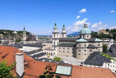 flyg- salzburg sikt royaltyfri bild flyg- salzburg sikt royaltyfri bild