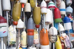 Flöße von den Fischernetzen an Boston-Hafen Stockfotos Flöße von den Fischernetzen an Boston-Hafen Stockfotos