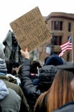 Folk som protesterar mot rasism Royaltyfria Bilder Folk som protesterar mot rasism Royaltyfria Bilder