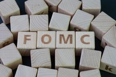 FOMC, Concepto Federal Del Comité Del Mercado Libre, Bloque De Madera Del Cubo Con El Alfabeto Que Construye La Palabra FED En El Imagen de archivo - Imagen de bloque, madera: 143800961