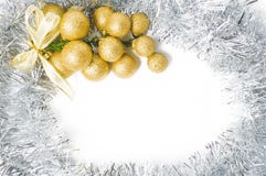 Fond de Noël avec des ornements d'or et d'argent pour insérer le te image libre de droits Fond de Noël avec des ornements d'or et d'argent pour insérer le te image libre de droits