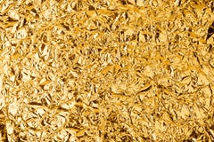Fondo brillante sgualcito di struttura della stagnola dorata, progettazione di lusso dell'oro brillante luminoso, superficie meta immagini stock Fondo brillante sgualcito di struttura della stagnola dorata, progettazione di lusso dell'oro brillante luminoso, superficie meta immagini stock