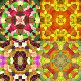 Fondo caleidoscópico inconsútil abstracto del mosaico del vitral ilustración del vector Fondo caleidoscópico inconsútil abstracto del mosaico del vitral ilustración del vector