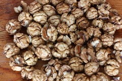 Fondo Nocciolo della noce Lotti delle noci fotografie stock libere da diritti Fondo Nocciolo della noce Lotti delle noci fotografie stock libere da diritti