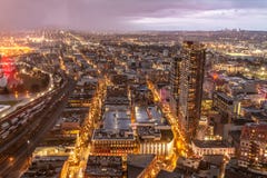 Fonkelende cityscape van Vancouver bij schemer stock afbeeldingen Fonkelende cityscape van Vancouver bij schemer stock afbeeldingen