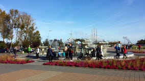 Fontana sul quadrato di Kosciuszko a Gdynia, Polonia Fotografia Stock Libera da Diritti Fontana sul quadrato di Kosciuszko a Gdynia, Polonia Fotografia Stock Libera da Diritti