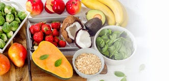 Foods högt i fiber banta sund mat royaltyfria foton Foods högt i fiber banta sund mat royaltyfria foton