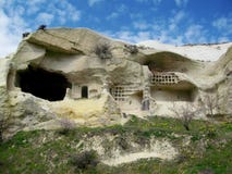 Formation de roche d'and de ville de caverne de Cappadokia photos stock Formation de roche d'and de ville de caverne de Cappadokia photos stock