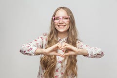 Forme de coeur des mains Concept d'amour photos libres de droits Forme de coeur des mains Concept d'amour photos libres de droits