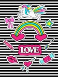 Forme las insignias del remiendo con unicornios, corazón, los labios, el arco iris y otros elementos para las muchachas Fondo ray libre illustration Forme las insignias del remiendo con unicornios, corazón, los labios, el arco iris y otros elementos para las muchachas Fondo ray libre illustration