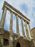Forntida Roman Forum Temple av Saturn royaltyfria bilder Forntida Roman Forum Temple av Saturn royaltyfria bilder