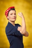 Forte womanpower del pugno chiuso della donna fotografia stock Forte womanpower del pugno chiuso della donna fotografia stock