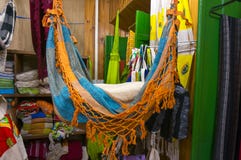 Tienda del recuerdo de la materia textil en Paraty fotos de archivo Tienda del recuerdo de la materia textil en Paraty fotos de archivo