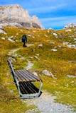 Fotvandra på Gemmipassen, Schweiz/Leukerbad royaltyfri bild Fotvandra på Gemmipassen, Schweiz/Leukerbad royaltyfri bild