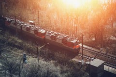 Fraktdrev, järnväg vagnar, trans. och järnväg, logistiskt begrepp för industriell sändnings royaltyfri bild Fraktdrev, järnväg vagnar, trans. och järnväg, logistiskt begrepp för industriell sändnings royaltyfri bild