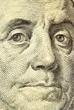 Franklin stellen nah oben von hundert Dollarschein gegenüber lizenzfreie stockbilder Franklin stellen nah oben von hundert Dollarschein gegenüber lizenzfreie stockbilder