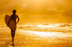 Frauen-Bikini-Surfer u Stockfotografie Frauen-Bikini-Surfer u Stockfotografie