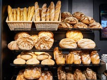 Fresh bread on shelves in bakery Royalty Free Stock Photos Fresh bread on shelves in bakery Royalty Free Stock Photos