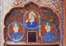 Fresque naïf avec trois hommes d'affaires indiens sur le fond du mur historique de l'Inde photographie stock libre de droits Fresque naïf avec trois hommes d'affaires indiens sur le fond du mur historique de l'Inde photographie stock libre de droits