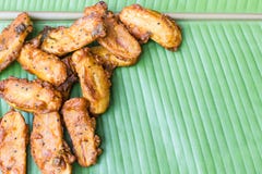 Fried Banana avec la feuille de banane photos stock Fried Banana avec la feuille de banane photos stock