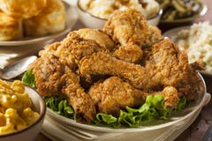 Fried Chicken del sud casalingo immagine stock libera da diritti Fried Chicken del sud casalingo immagine stock libera da diritti