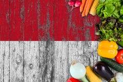 Frischgem?se von Indonesien auf Tabelle Kochen des Konzeptes auf h?lzernem Flaggenhintergrund lizenzfreie stockfotografie Frischgem?se von Indonesien auf Tabelle Kochen des Konzeptes auf h?lzernem Flaggenhintergrund lizenzfreie stockfotografie