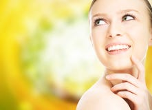 Fronte della donna del ritratto del primo piano di bellezza fotografia stock Fronte della donna del ritratto del primo piano di bellezza fotografia stock