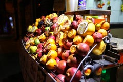 Fruit Juice Shop in Istanboel stock afbeeldingen Fruit Juice Shop in Istanboel stock afbeeldingen