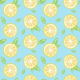 Fruktcitron med gröna sidor på ett ljus - blå bakgrundsmodell vektor illustrationer Fruktcitron med gröna sidor på ett ljus - blå bakgrundsmodell vektor illustrationer