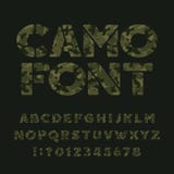 Fuente del alfabeto de la plantilla de Camo Letras y números militares del camuflaje en un fondo oscuro stock de ilustración Fuente del alfabeto de la plantilla de Camo Letras y números militares del camuflaje en un fondo oscuro stock de ilustración