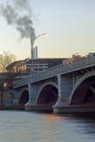 Fulton Street Bridge in Grand Rapids stock fotografie Fulton Street Bridge in Grand Rapids stock fotografie