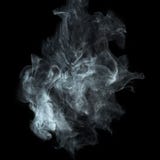 Fumée blanche sur le fond noir Fumée blanche sur le fond noir