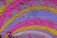 Fundo abstrato colorido Cores do arco-?ris da pintura no contexto brilhante do muro de cimento Fundo da arte abstrato, textura imagens de stock royalty free Fundo abstrato colorido Cores do arco-?ris da pintura no contexto brilhante do muro de cimento Fundo da arte abstrato, textura imagens de stock royalty free