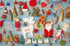 Fundo do Natal e do ano novo com decorações foto de stock Fundo do Natal e do ano novo com decorações foto de stock
