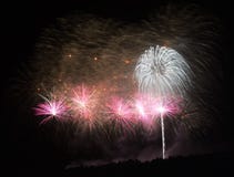 Fuochi d'artificio II immagine stock libera da diritti Fuochi d'artificio II immagine stock libera da diritti