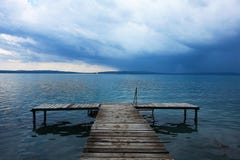 För en storm på sjön Balthon, Ungern royaltyfri foto För en storm på sjön Balthon, Ungern royaltyfri foto