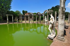 för italy rome för canopo hadrian villa tivoli arkivbilder för italy rome för canopo hadrian villa tivoli arkivbilder