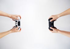 Gamepad in der Hand Videospiele gamer Spielwettbewerb stockbilder Gamepad in der Hand Videospiele gamer Spielwettbewerb stockbilder