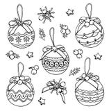 Garabatos de la Navidad del vector con las bolas, las estrellas y las bayas libre illustration Garabatos de la Navidad del vector con las bolas, las estrellas y las bayas libre illustration