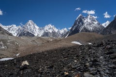 Gasherbrum-Gebirgsgebirgsmassiv in Karakoram-Strecke, K2 Wanderung, Pakistan stockfoto Gasherbrum-Gebirgsgebirgsmassiv in Karakoram-Strecke, K2 Wanderung, Pakistan stockfoto