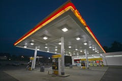 Gasolinera imágenes de archivo libres de regalías Gasolinera imágenes de archivo libres de regalías